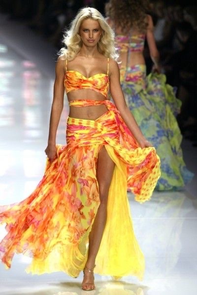 Versace Spring Summer 2004 Milan Fashion Week