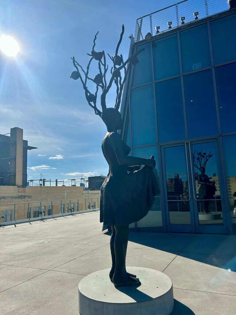 Statue Strange Fruit_hommage à Billie Holiday -Whitney Museum