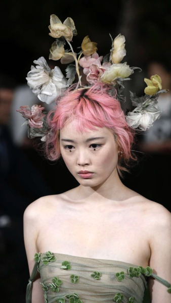 Christian Dior spring/summer 2017 haute couture Designed By: Maria Grazia Chiuri - Model: Fernanda Ly