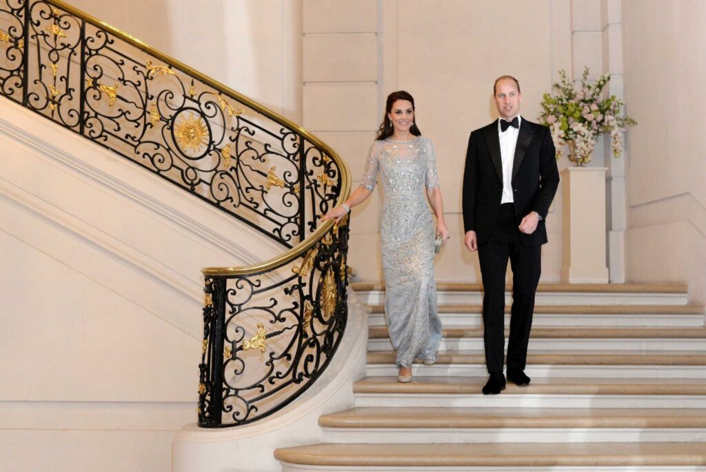17 mars 2017 Le duc et la duchesse de Cambridge arrivent pour un dîner à l'ambassade britannique à Paris.