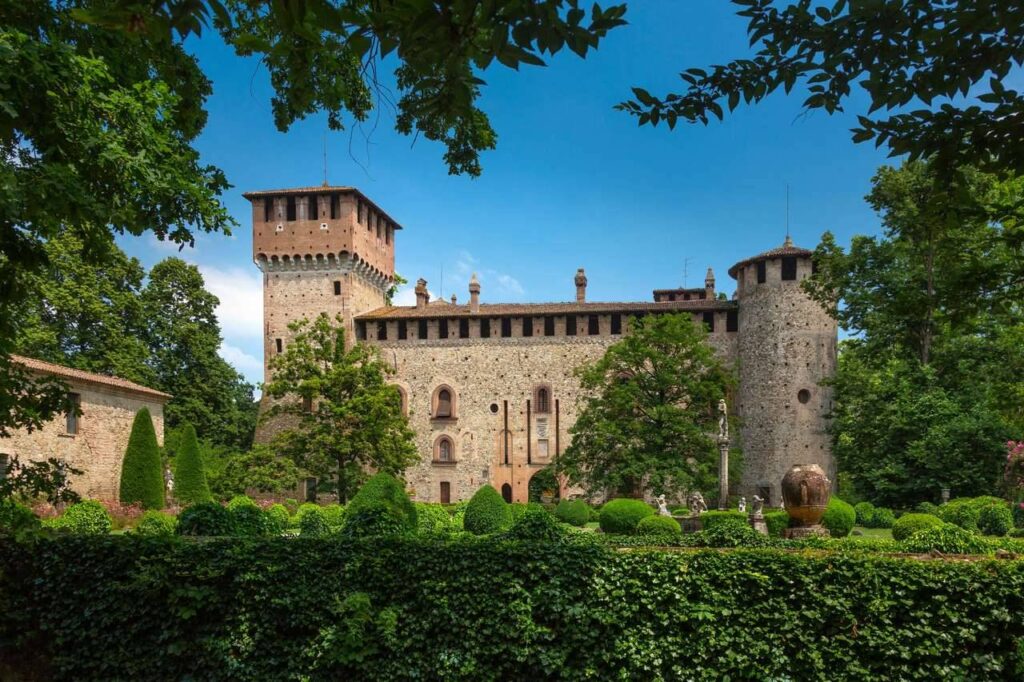 Grazzano Visconti - Milan