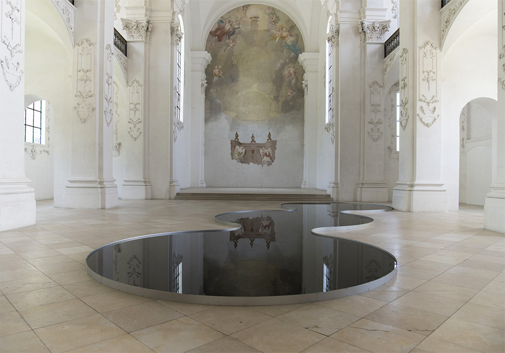 Le Miroir Sépulcre : Quand l'Art de Romain Crelier nous Plonge en Abîme