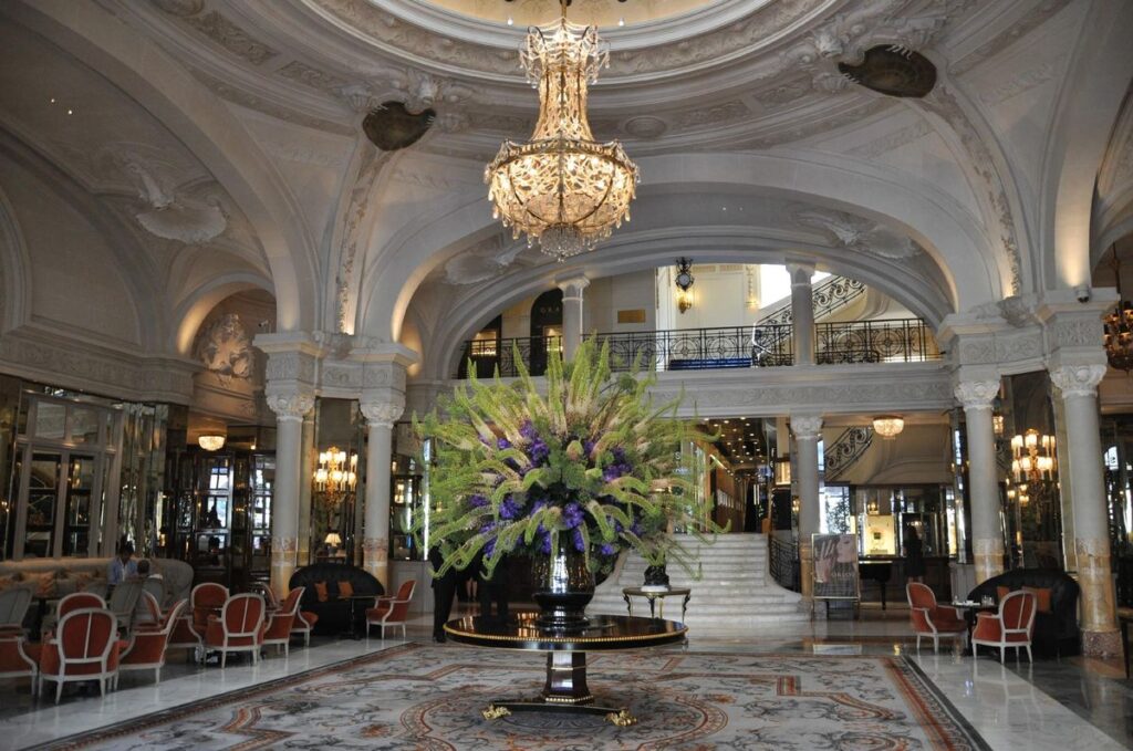Intérieur du Louis XV-Alain Ducasse à Monaco.