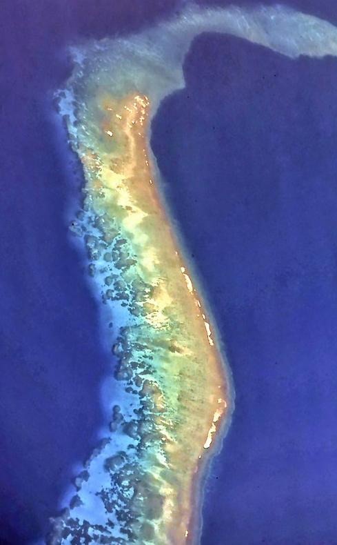 Anak Krakatau Récif de l'atoll du Pacifique ❀ Vue de l'île de Bali, Ganung Batur