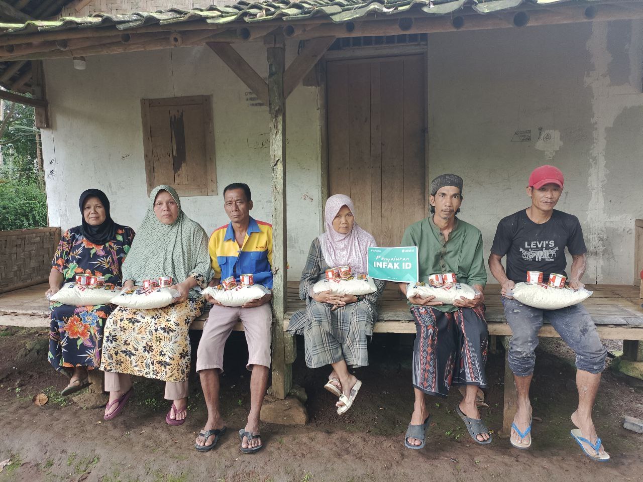 Quand la solidarité parle . Source Rumah Zakat Cilegon