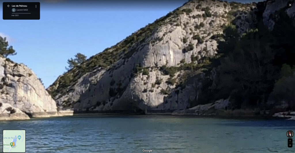 Lac-de-Peiroou-Saint-Remy-de-Provence