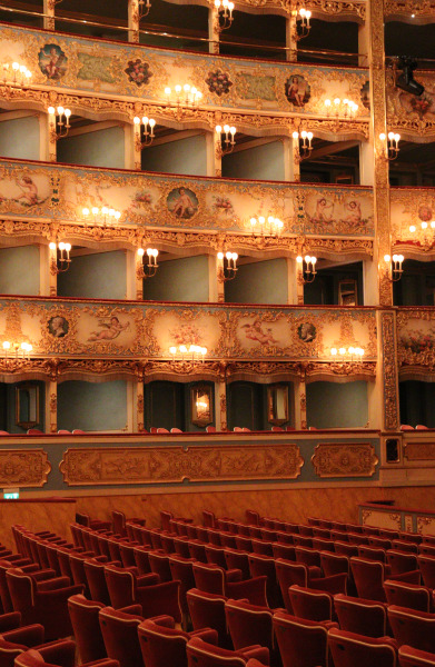 La Fenice de Venise un théâtre mythique à la splendeur intemporelle