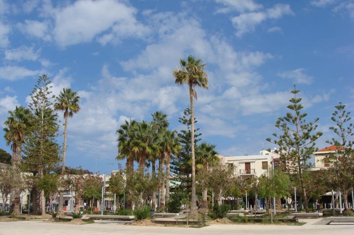 Le Square Iroon Polytechniou.