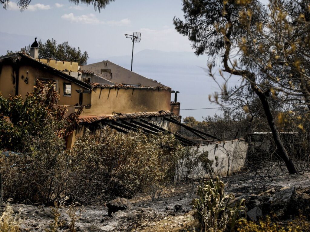 Grèce les incendies perdent en force source National Geographic