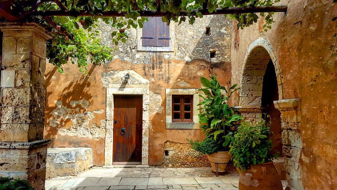 Monastère d'Arkadi cour intérieure