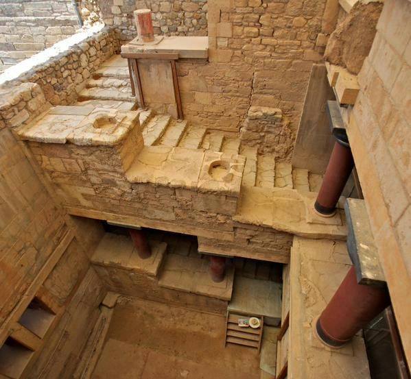 les escaliers du palais de Knossos