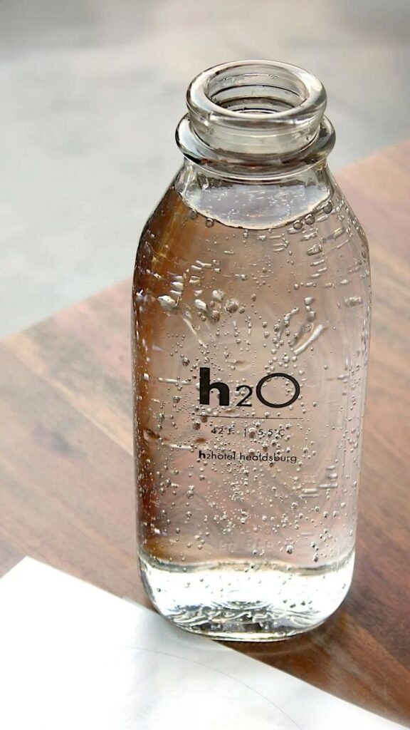 L'eau: l'or bleu le bien le plus précieux au monde source de vie.