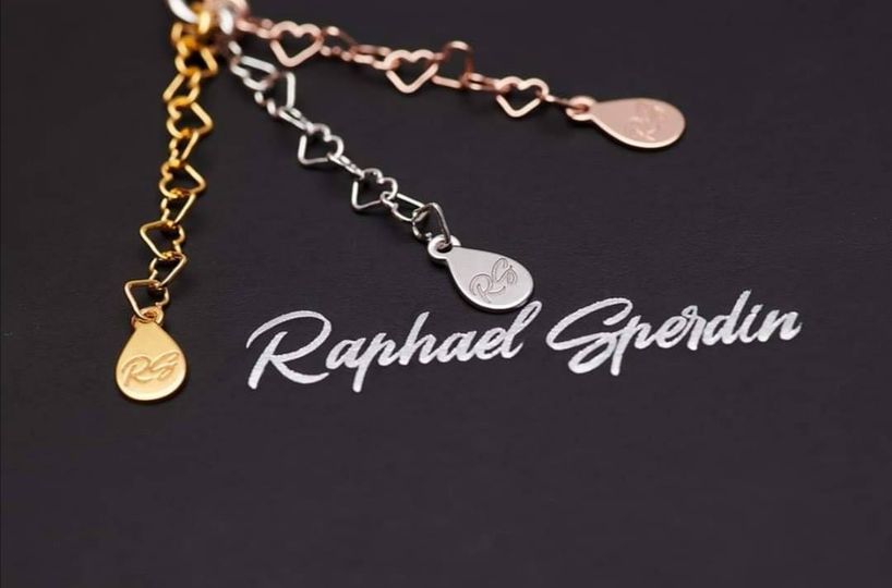 Raphael Sperdin : L'Amour du Bijou Élégant et Authentique