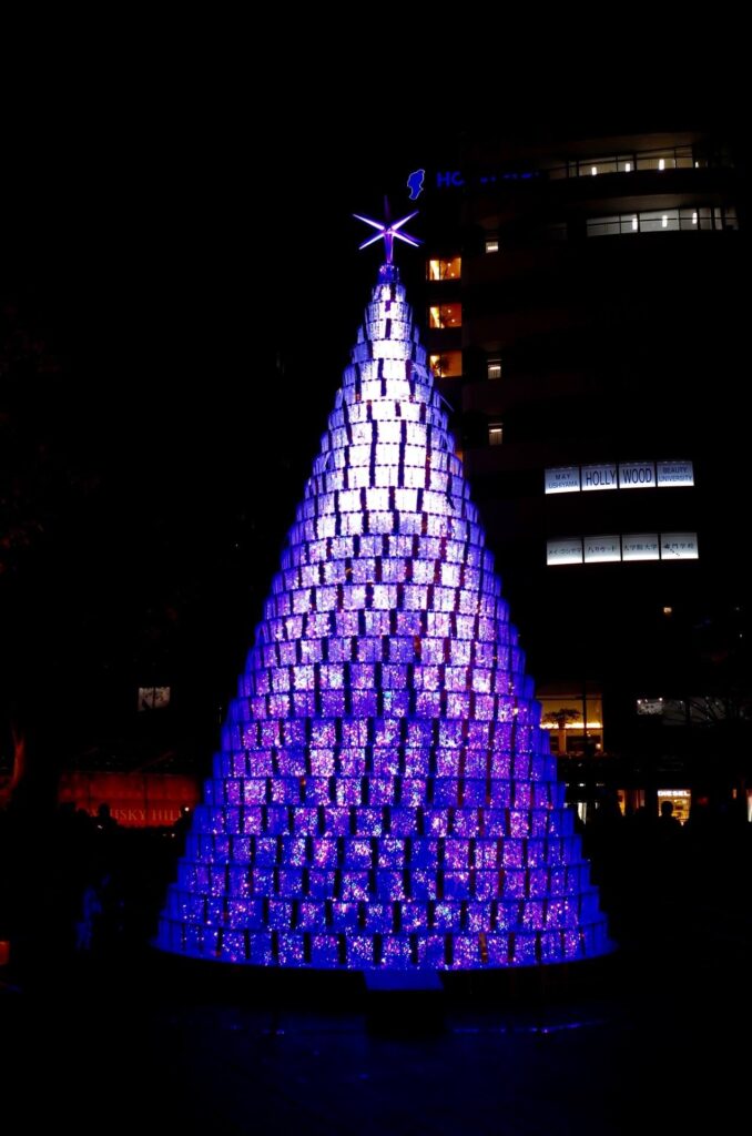 Le sapin de Noel à leds de Roppongi à Minato-Ku