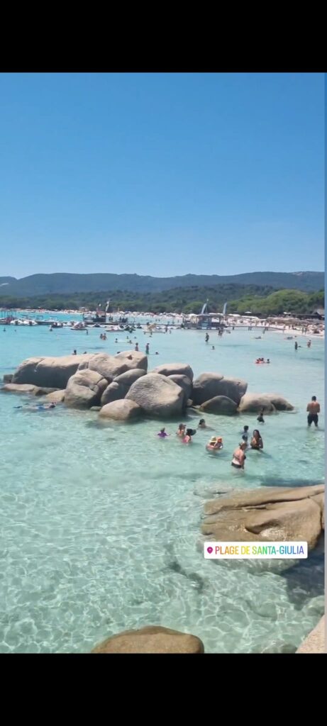 Plage de Santa Giulia par Stacy Rollin