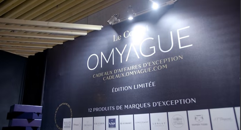 Omyague salon du cadeau d'affaires copyright Fares director