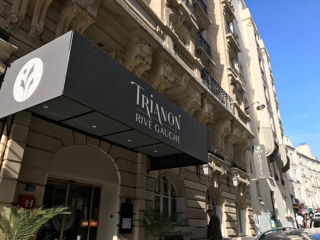 Entrée Hotel Trianon Rive Gauche by Lucio M