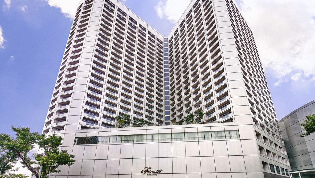 S’élevant dans une tour étincelante au‑dessus de la station MRT City Hall, le Fairmont Singapore est un phare de luxe au cœur du Downtown Core de la Cité‑Lion copyright Accor