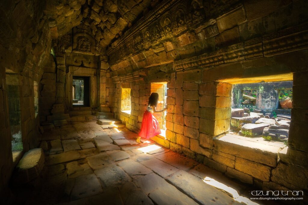 Explorer Angkor Wat. Photographer Tran Minh Dung.