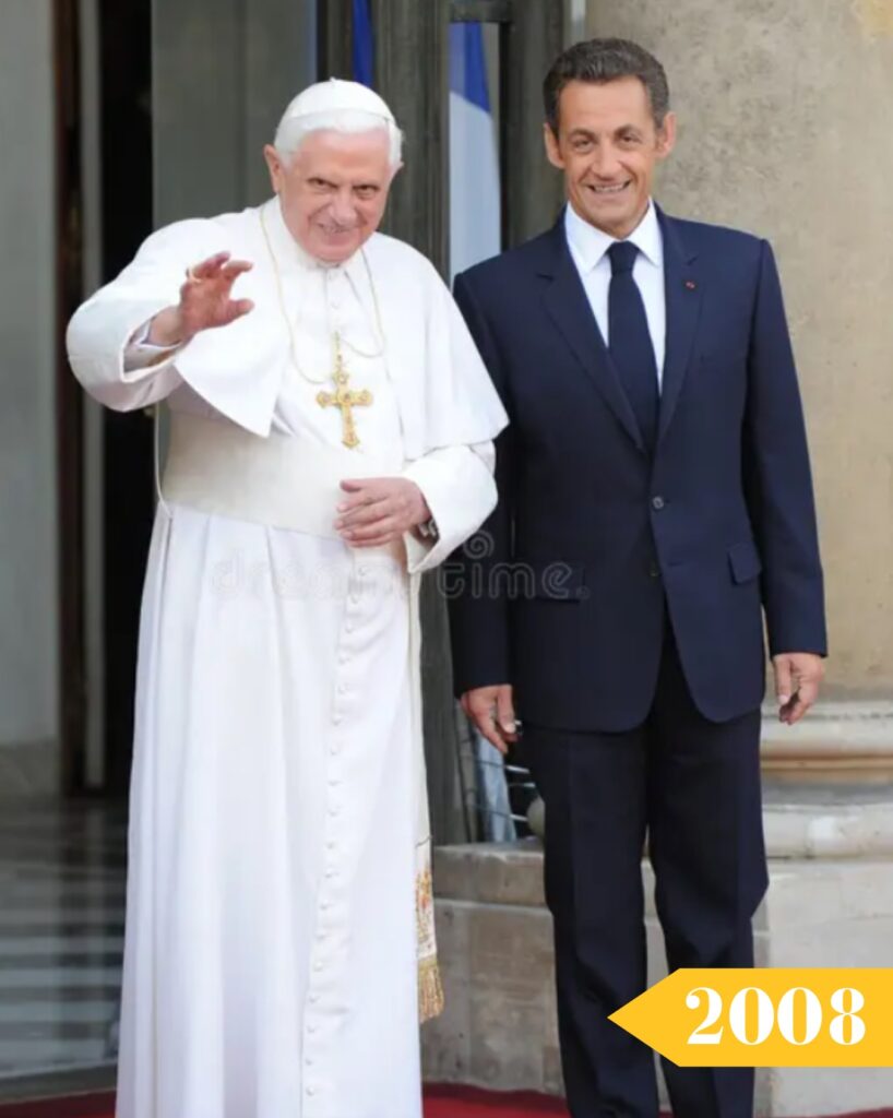 Benoît 16 avec le Président Sarkozy